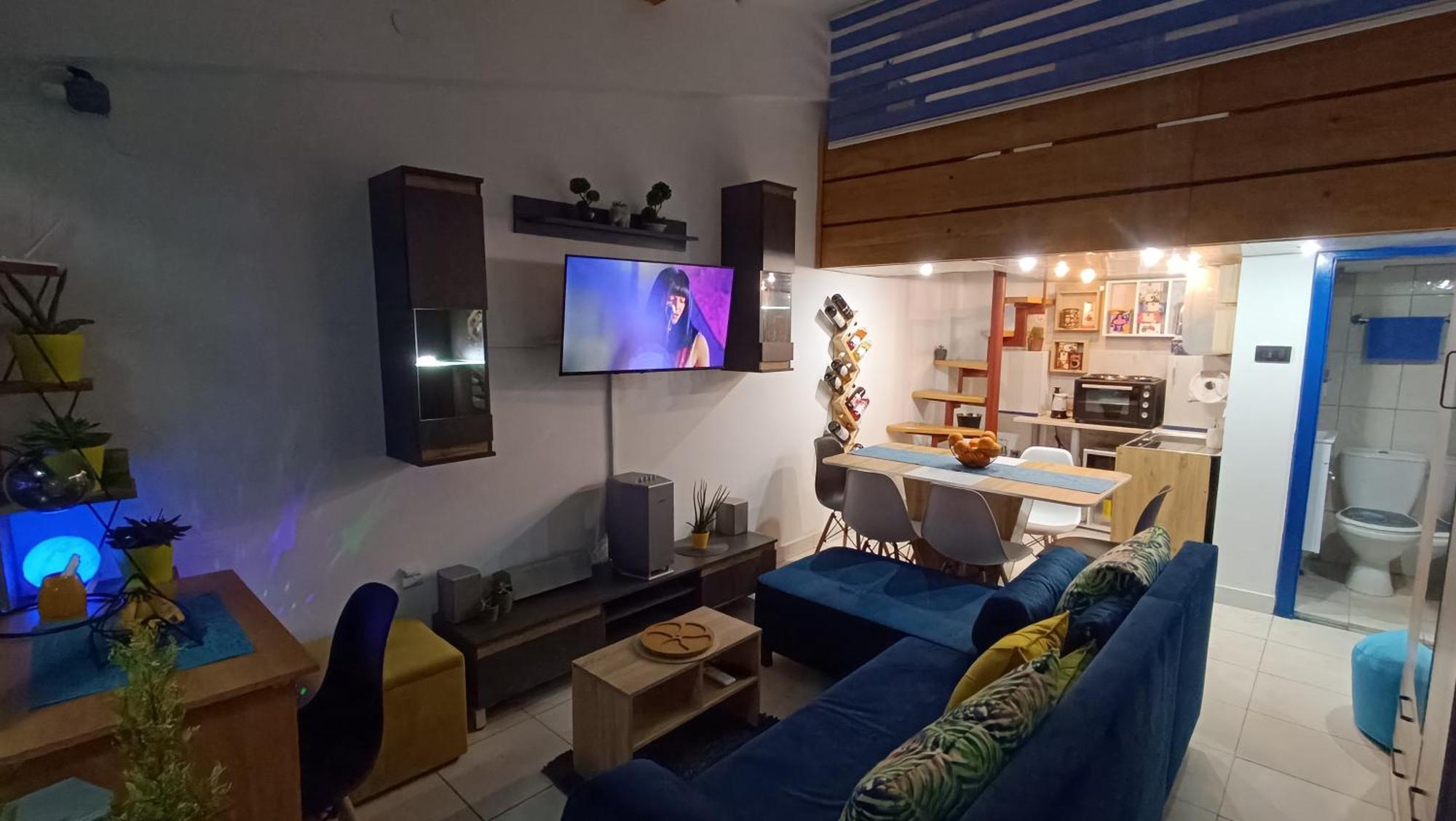 Nitro Inn - Premium Apartments - Wine Tasting - Souvenir - Art Gallery - Private Guided Tours - Relaxing - Romantic Skopje Ngoại thất bức ảnh
